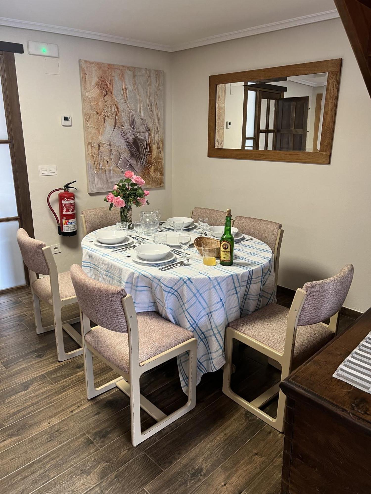 Villa Casa Boni Y Florina à Nava Extérieur photo